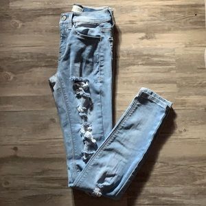 Ripped skinny jeans